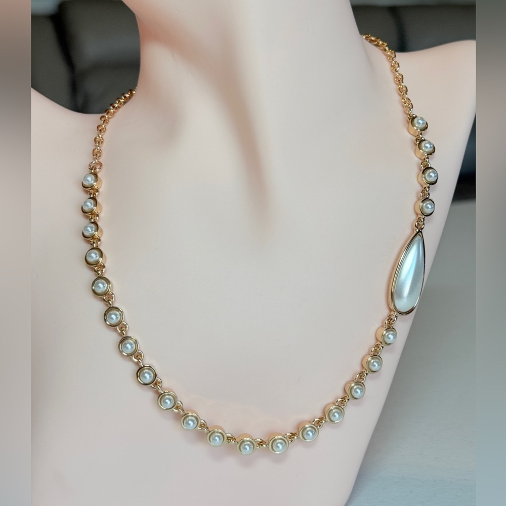 Gold Pearl Bead Necklace with Teardrop Pendant